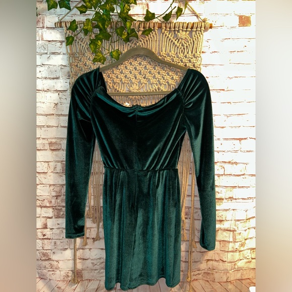 emerald green lucy in the sky dress - Picture 2 of 5